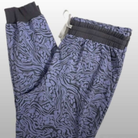 Johnny Was Calme High Rise Updated Lounge Joggers Blue Gray Swirl Sz Small NWOT - Picture 2 of 14